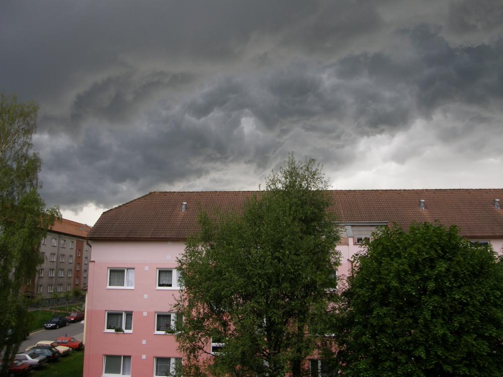 Bouřkové mraky nad Bystřicí