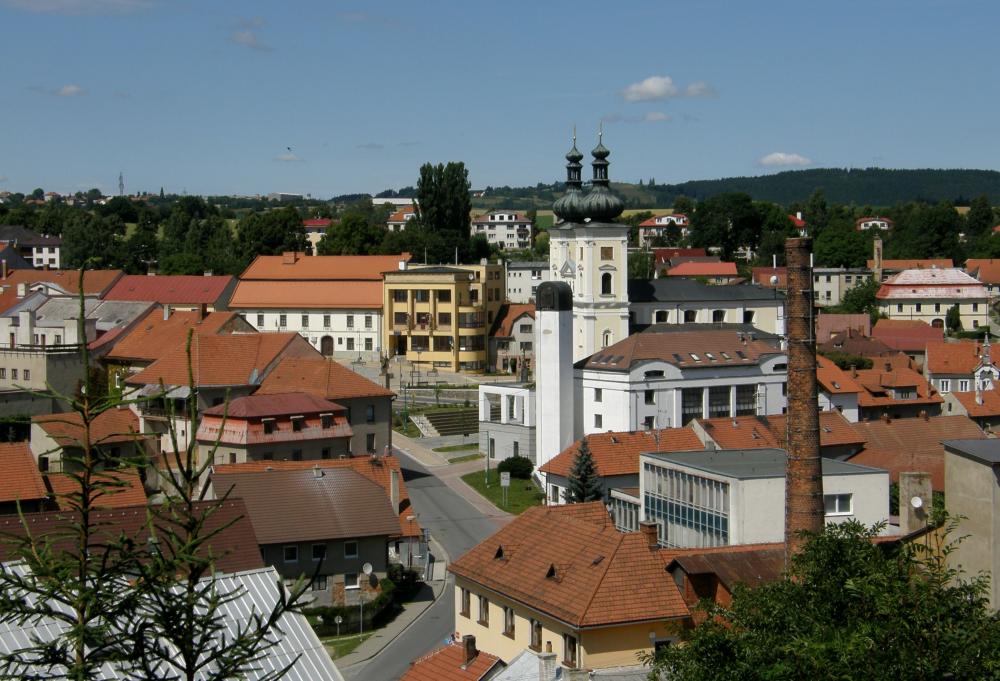 Pohled ze Skřipce v roce 1910 a 2011