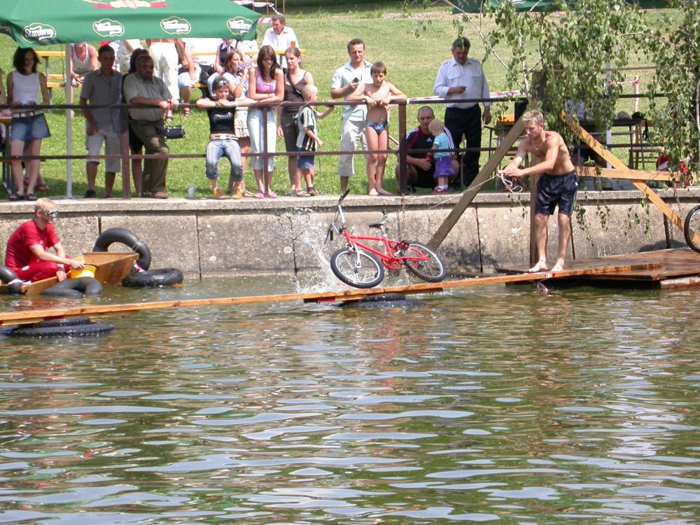 Kam zmizel cyklista?