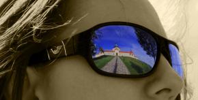 GREEN HILL