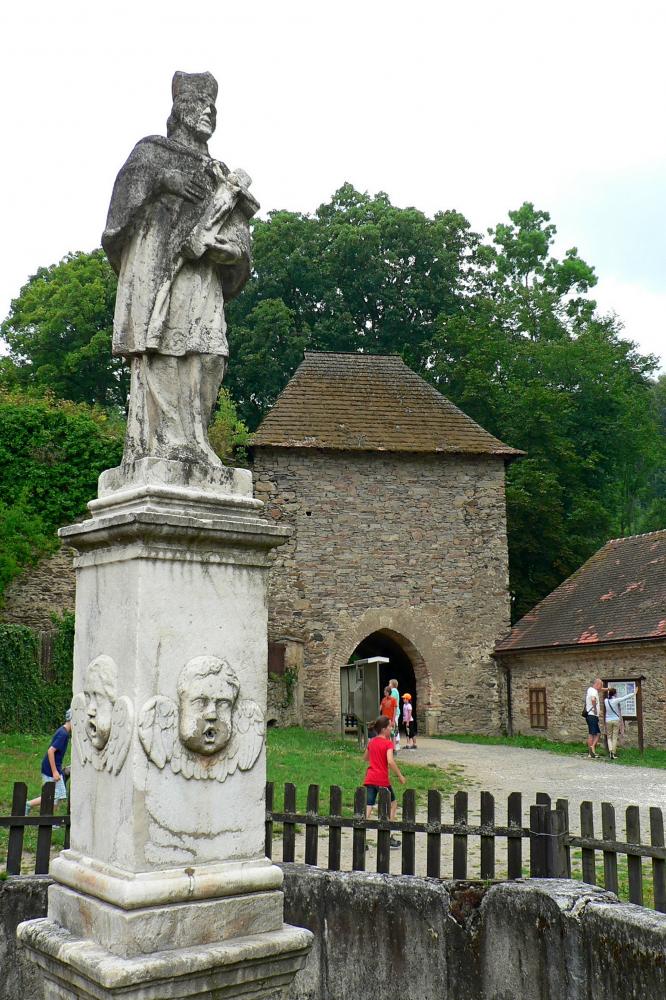 NÁVŠTĚVA NA HRADĚ PERNŠTEJN 14