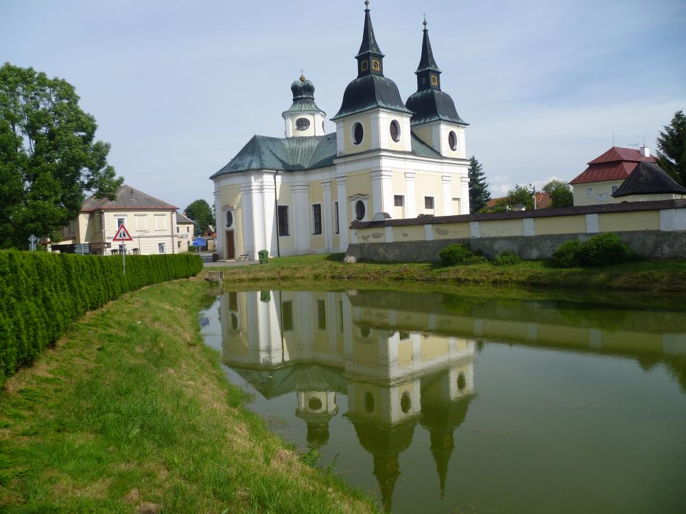 Vesnická náves