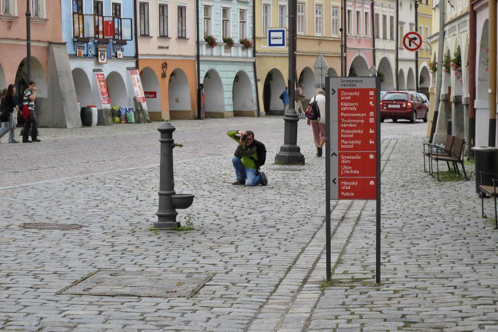 Sám ve městě.
